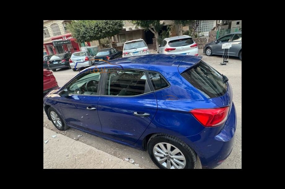 Ibiza Seat أزرق
