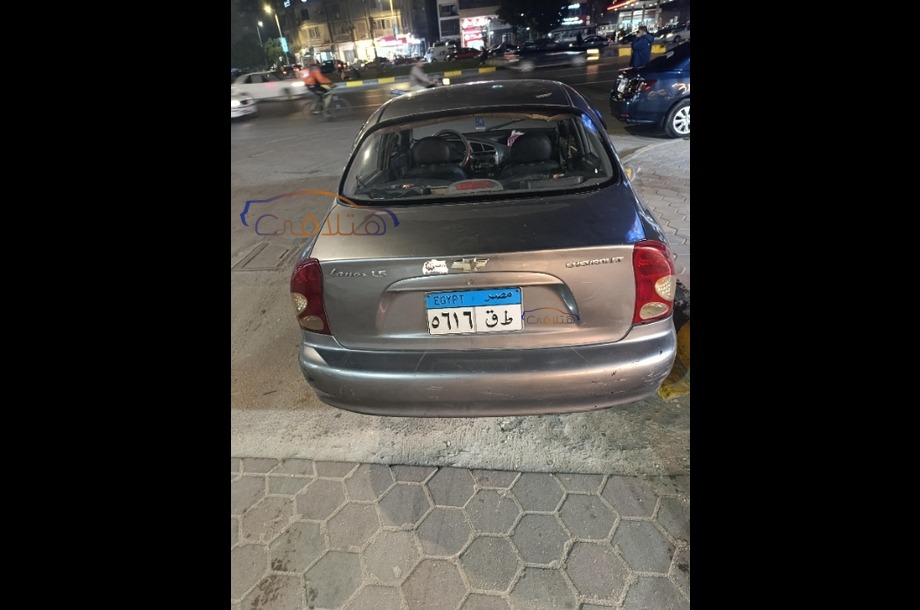 Lanos Chevrolet فضي