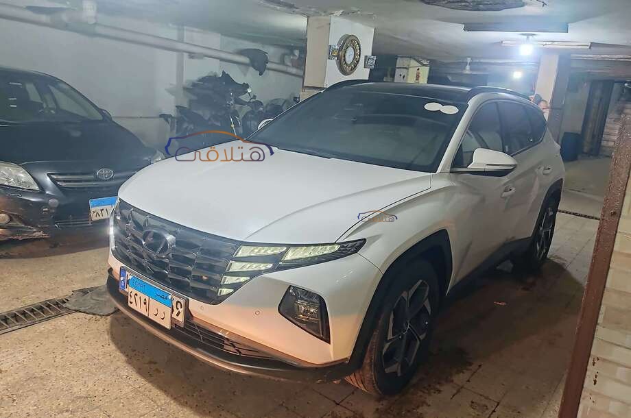 Tucson Hyundai White