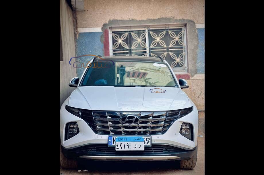 Tucson Hyundai White