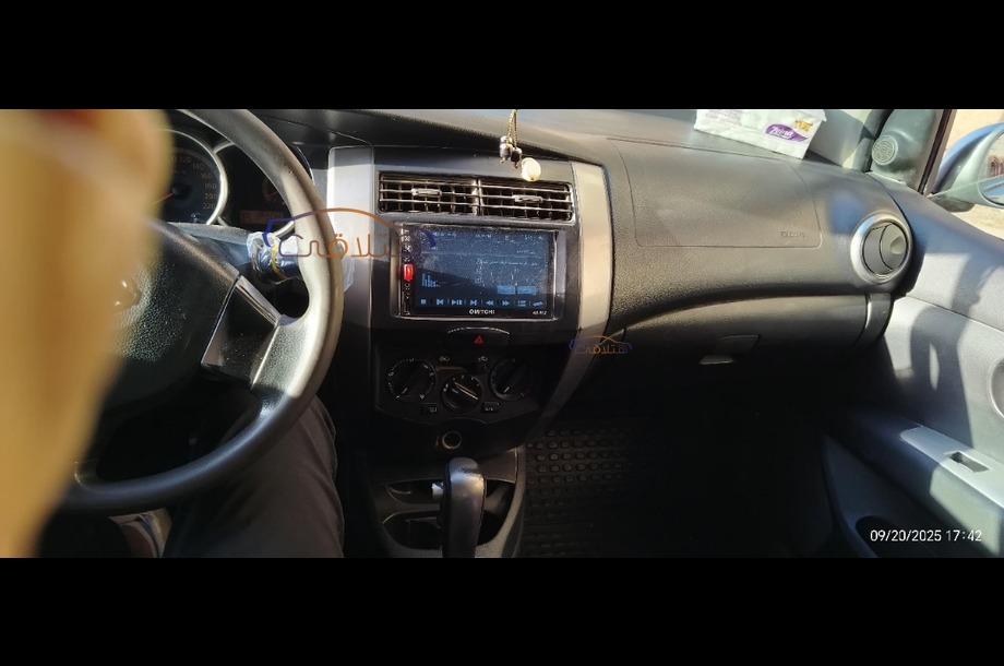 Livina Nissan Dark grey