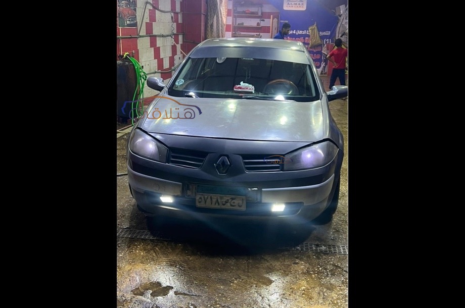 Megane Renault رمادي