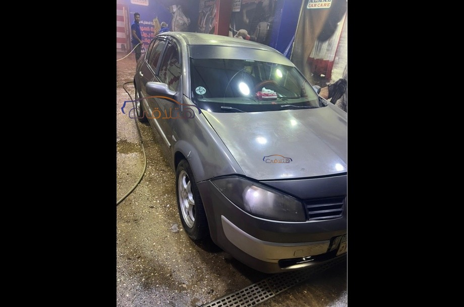 Megane Renault رمادي