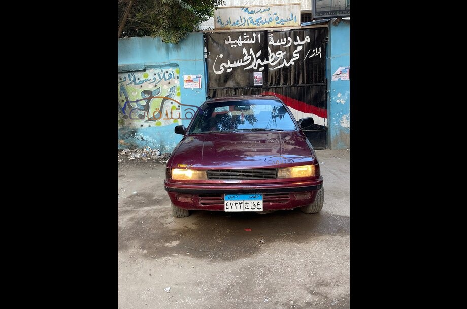 Lancer Mitsubishi احمر غامق