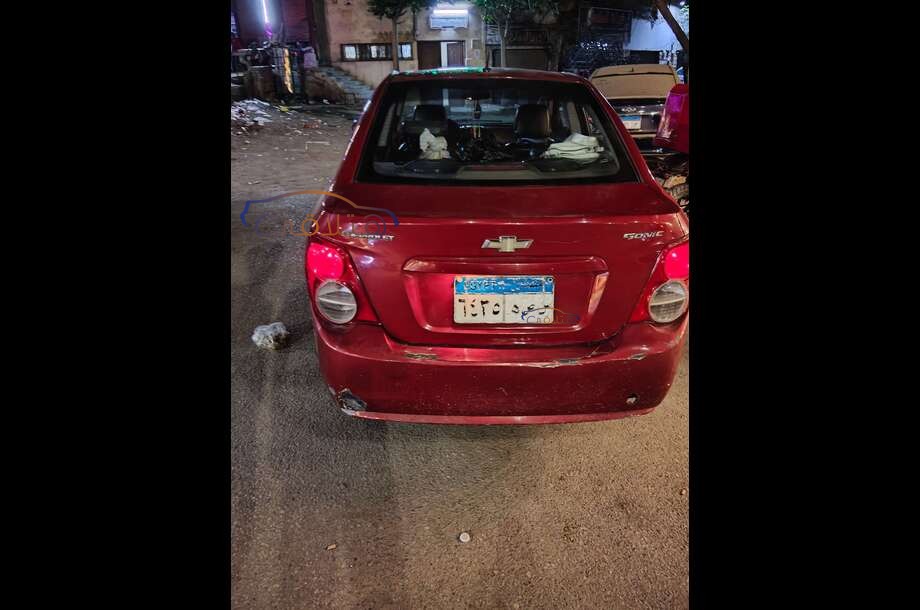 Sonic Chevrolet احمر