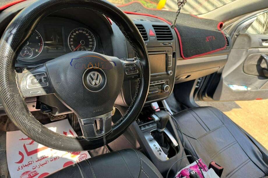 Jetta Volkswagen Dark blue