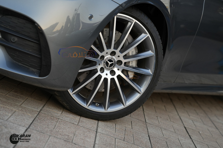 E 300 Mercedes رمادي