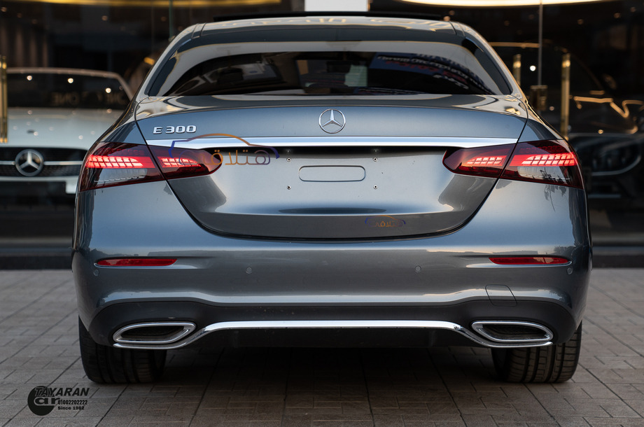 E 300 Mercedes رمادي