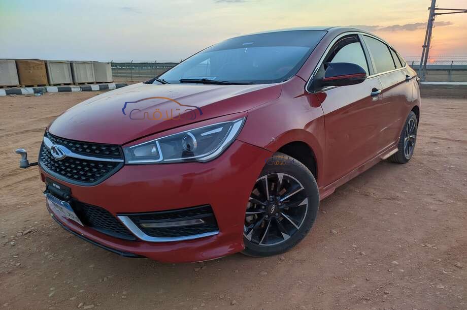 Arrizo 5 Chery احمر غامق