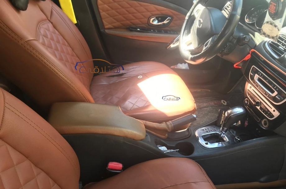 Fluence Renault Dark grey