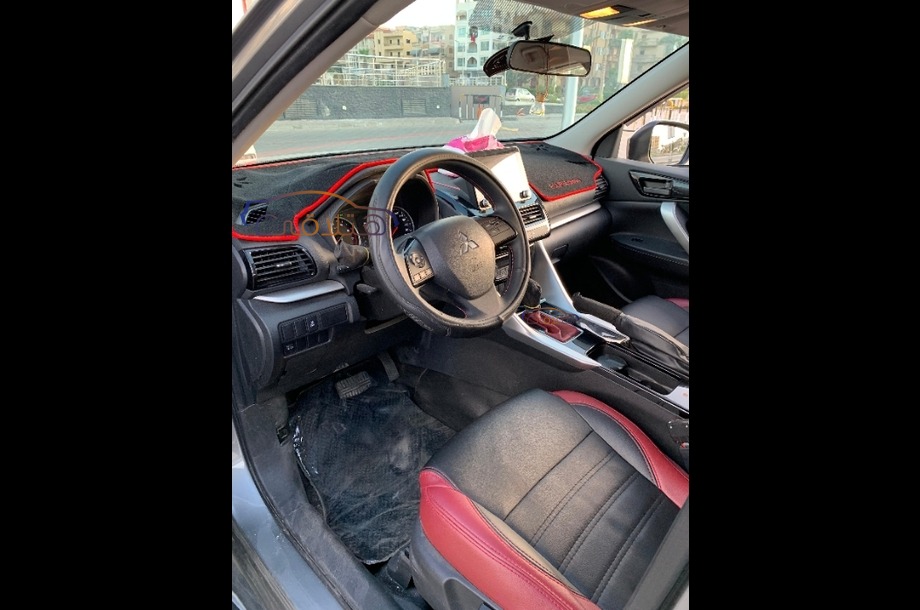 Eclipse Cross Mitsubishi Gray