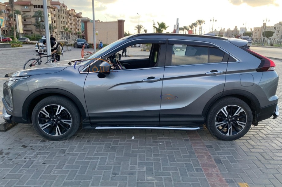 Eclipse Cross Mitsubishi Gray