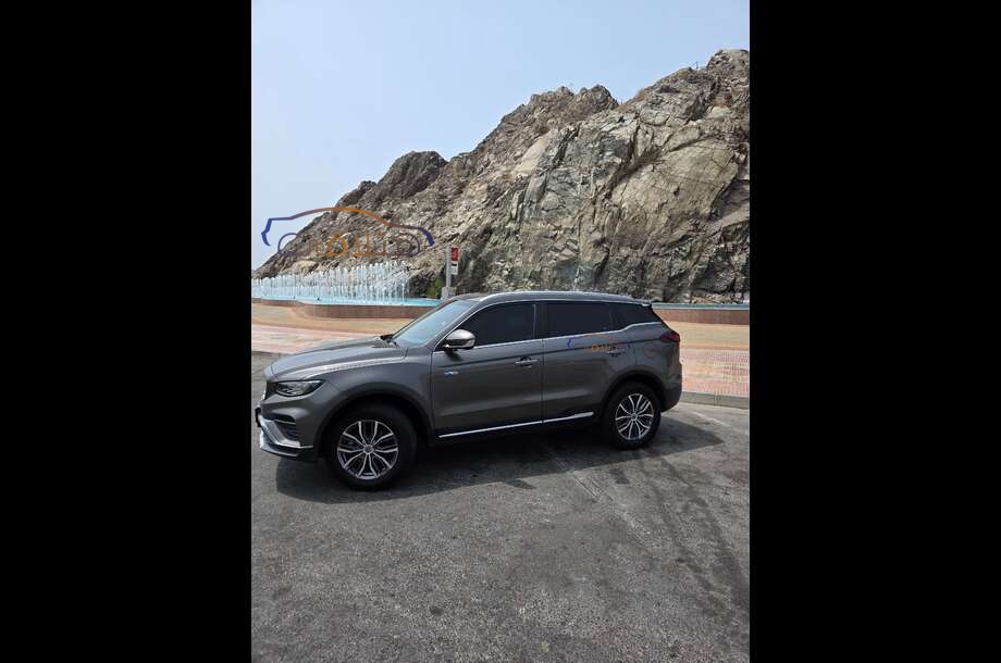 Azkarra Geely فضي