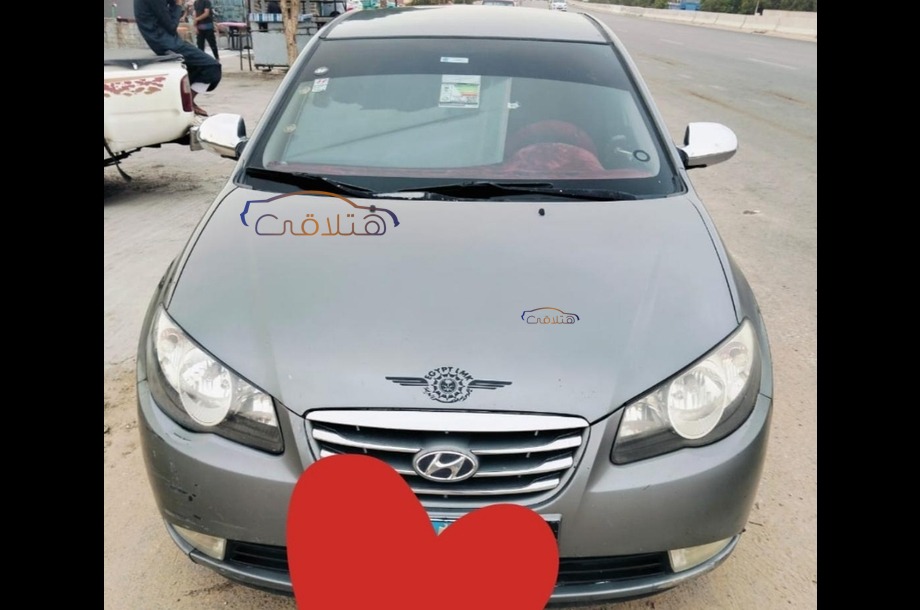 Elantra Hyundai Dark grey