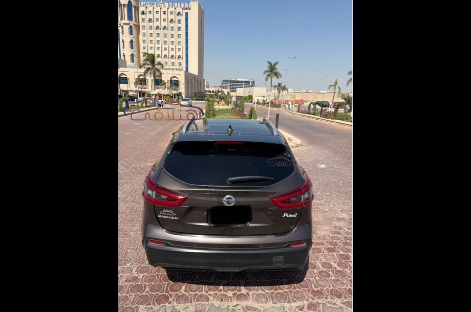 Qashqai Nissan برونزي