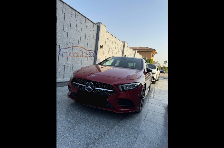A 200 Mercedes Red