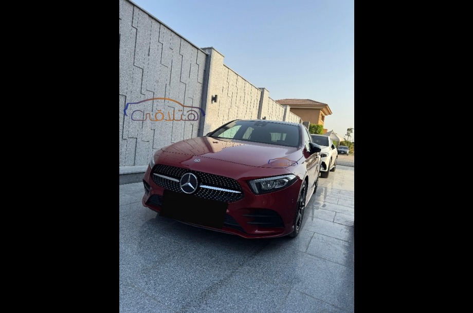 A 200 Mercedes Red