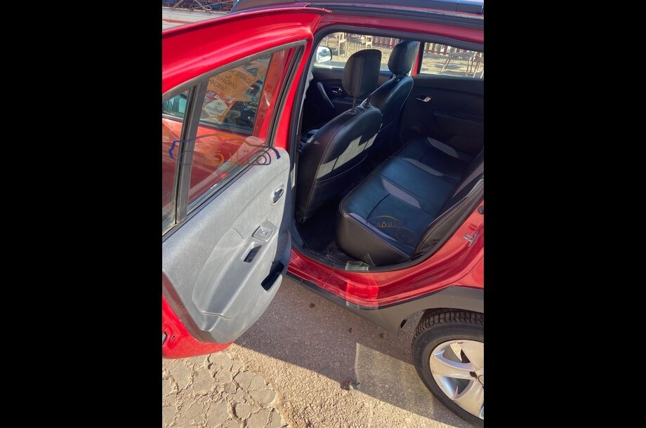 Sandero Step Way Renault احمر