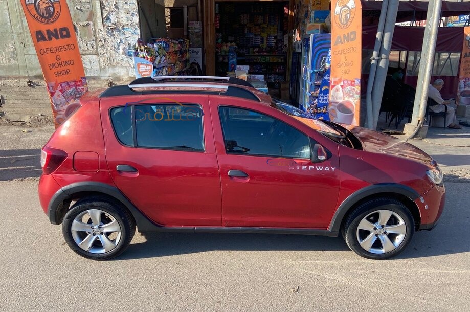 Sandero Step Way Renault احمر