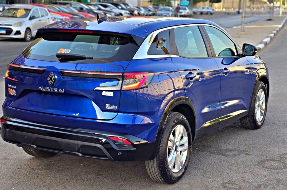 Austral Renault أزرق