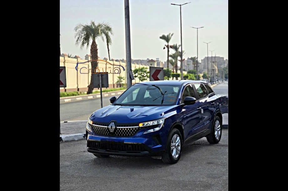 Austral Renault أزرق