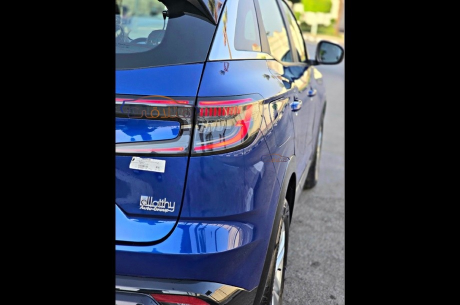 Austral Renault أزرق