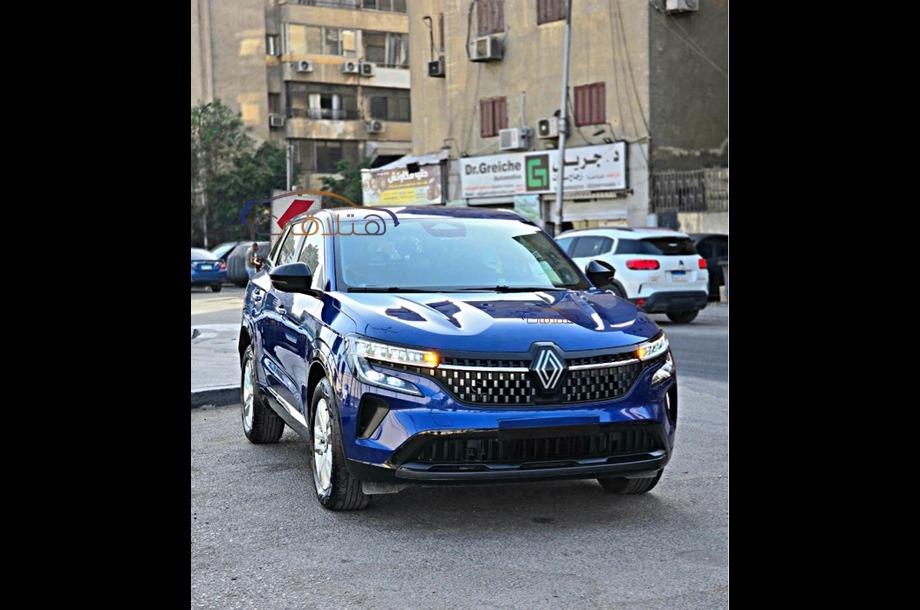Austral Renault أزرق