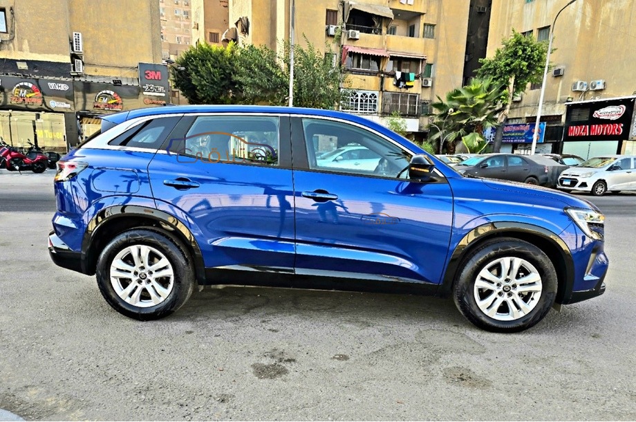 Austral Renault أزرق