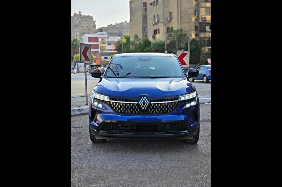 Austral Renault أزرق