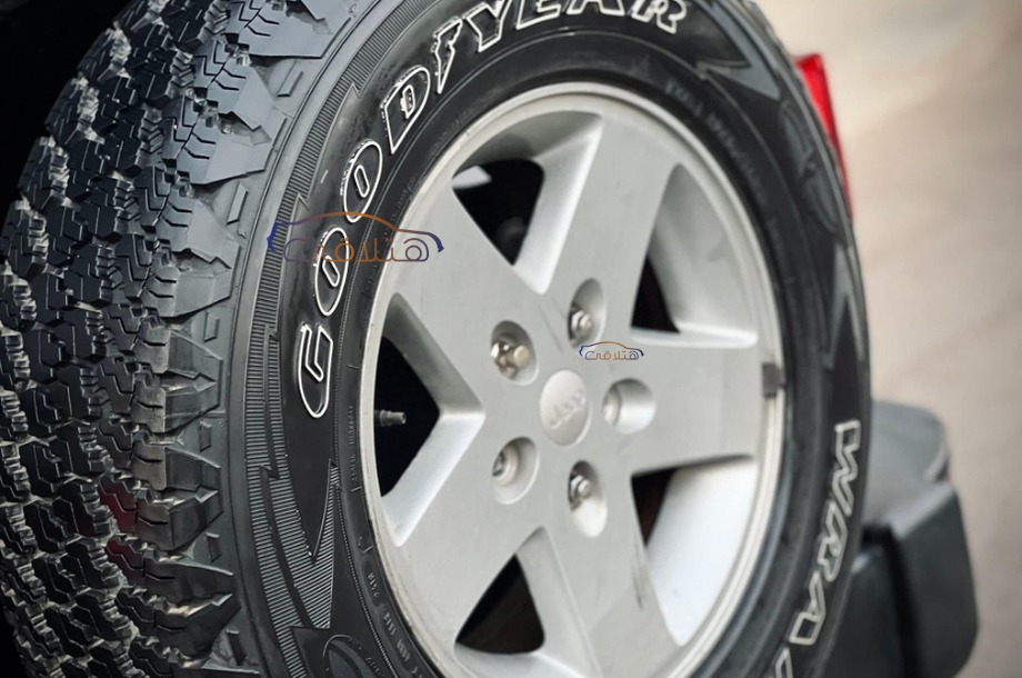 Wrangler Jeep أسود