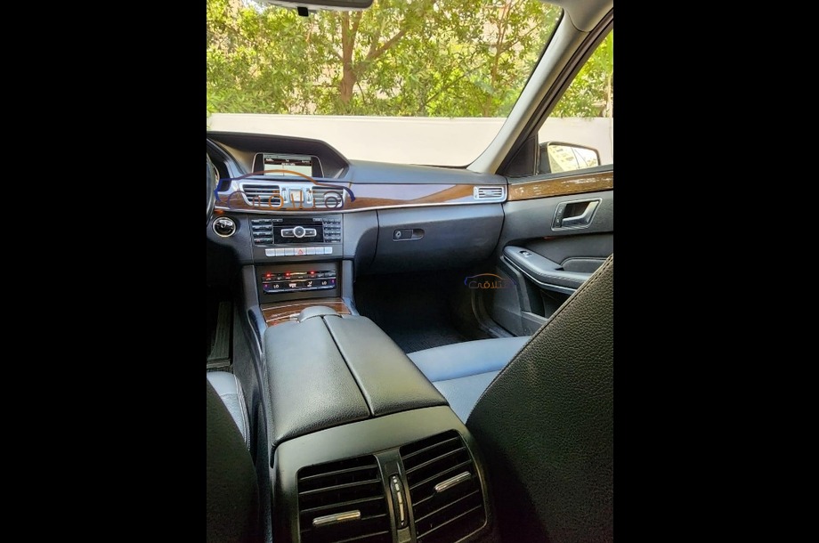 E 200 Mercedes Black