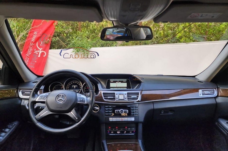 E 200 Mercedes Black