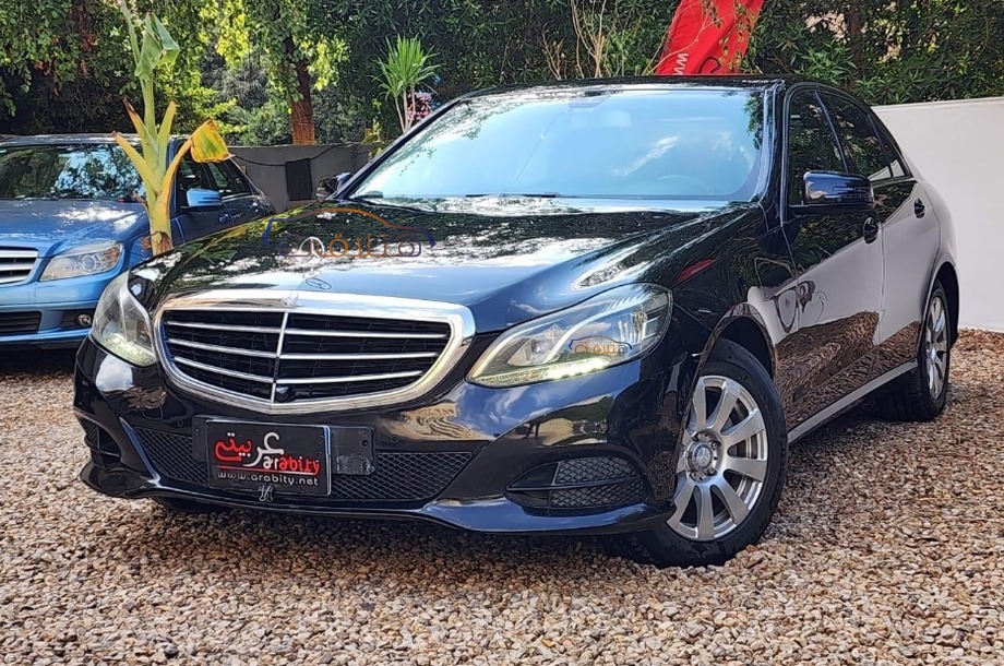 E 200 Mercedes Black