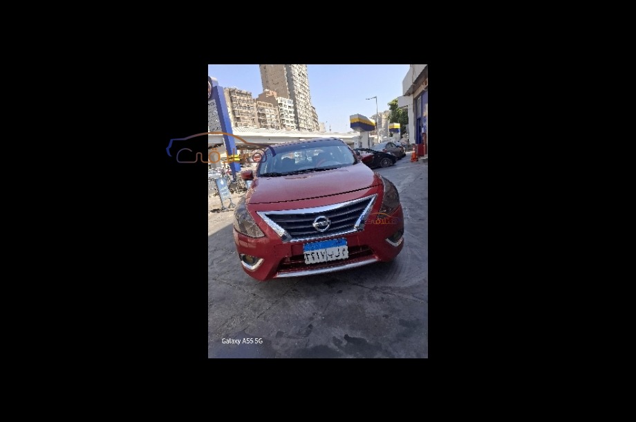 Sunny Nissan احمر