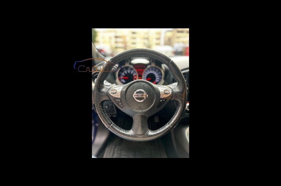 Juke Nissan أزرق