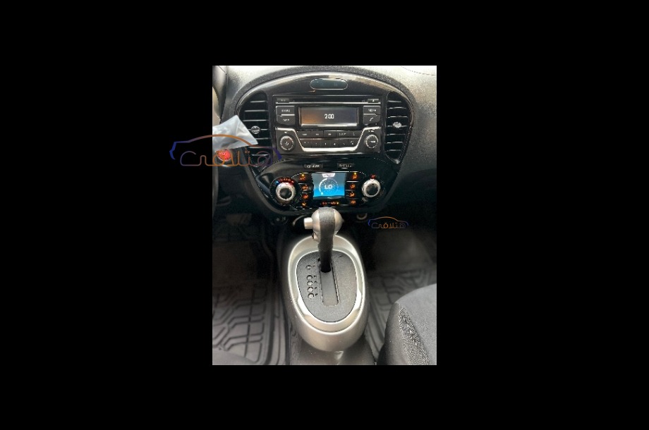 Juke Nissan أزرق