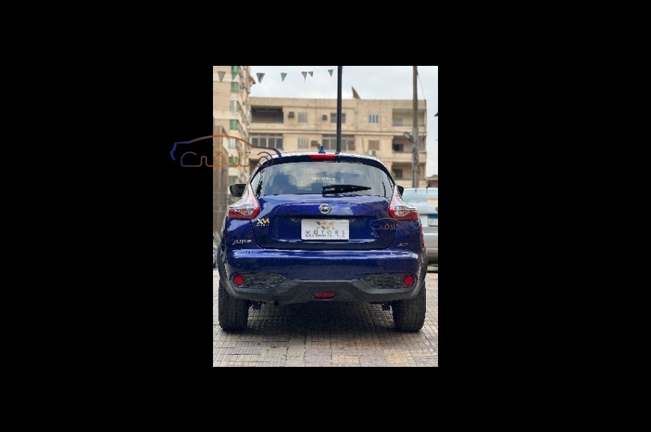 Juke Nissan أزرق