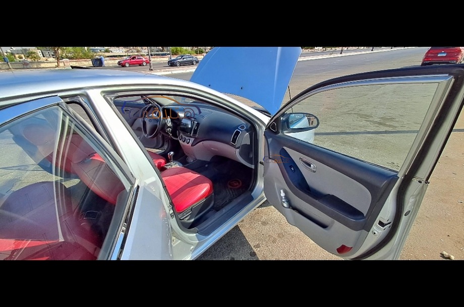 Elantra Hyundai Silver