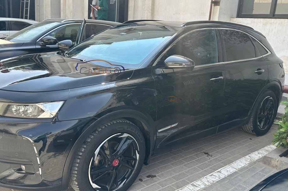 DS7 Ds أسود