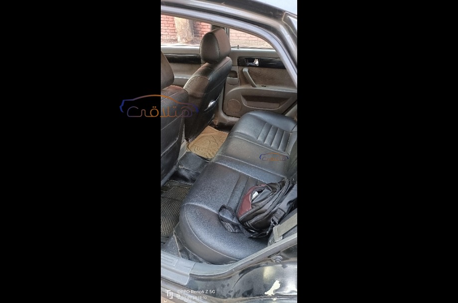 Optra Chevrolet أسود