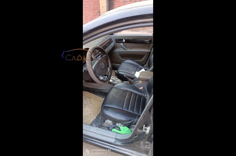 Optra Chevrolet أسود