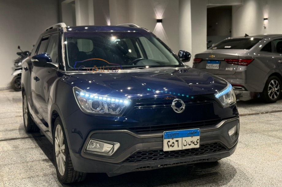 Tivoli Ssang Yong Dark blue