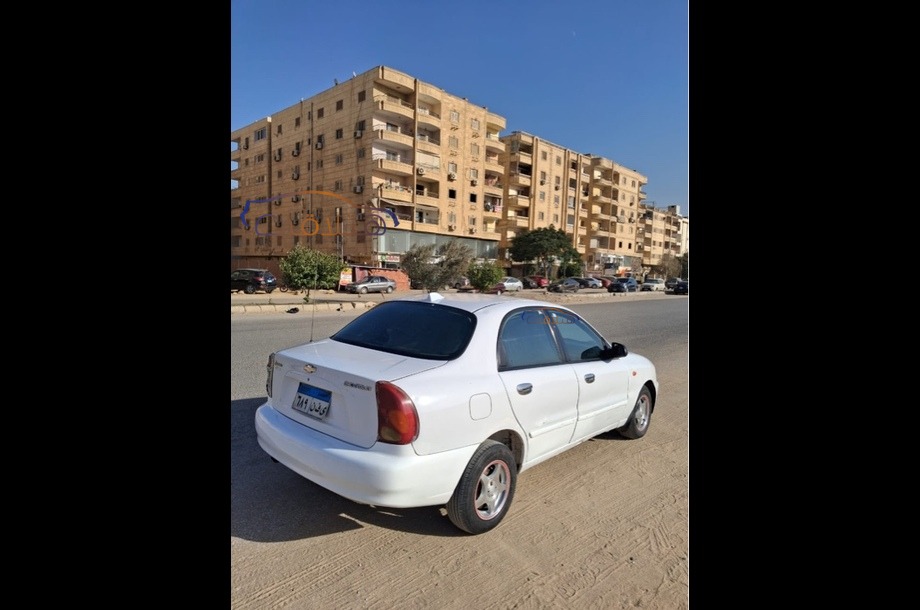 Lanos Chevrolet أبيض