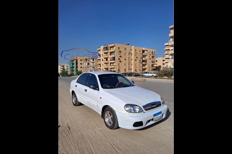 Lanos Chevrolet أبيض