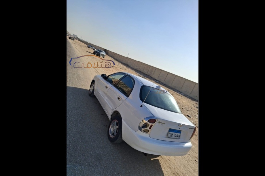 Lanos Chevrolet أبيض