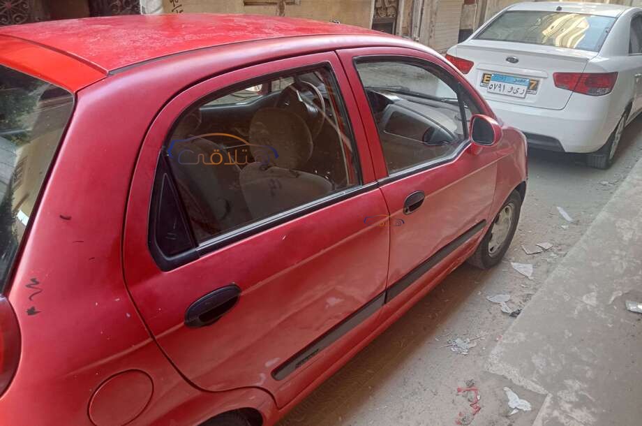 Spark Chevrolet احمر