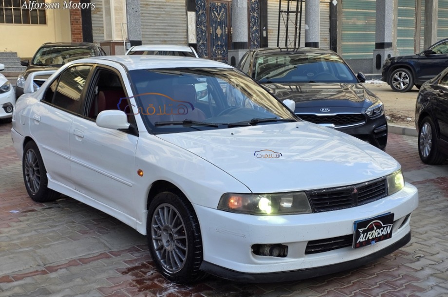 Lancer Crystala Mitsubishi White