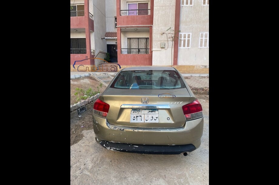 City Honda برونزي