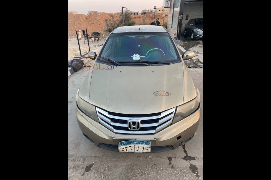 City Honda برونزي