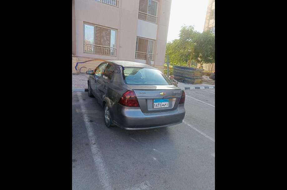 Aveo Chevrolet رمادي